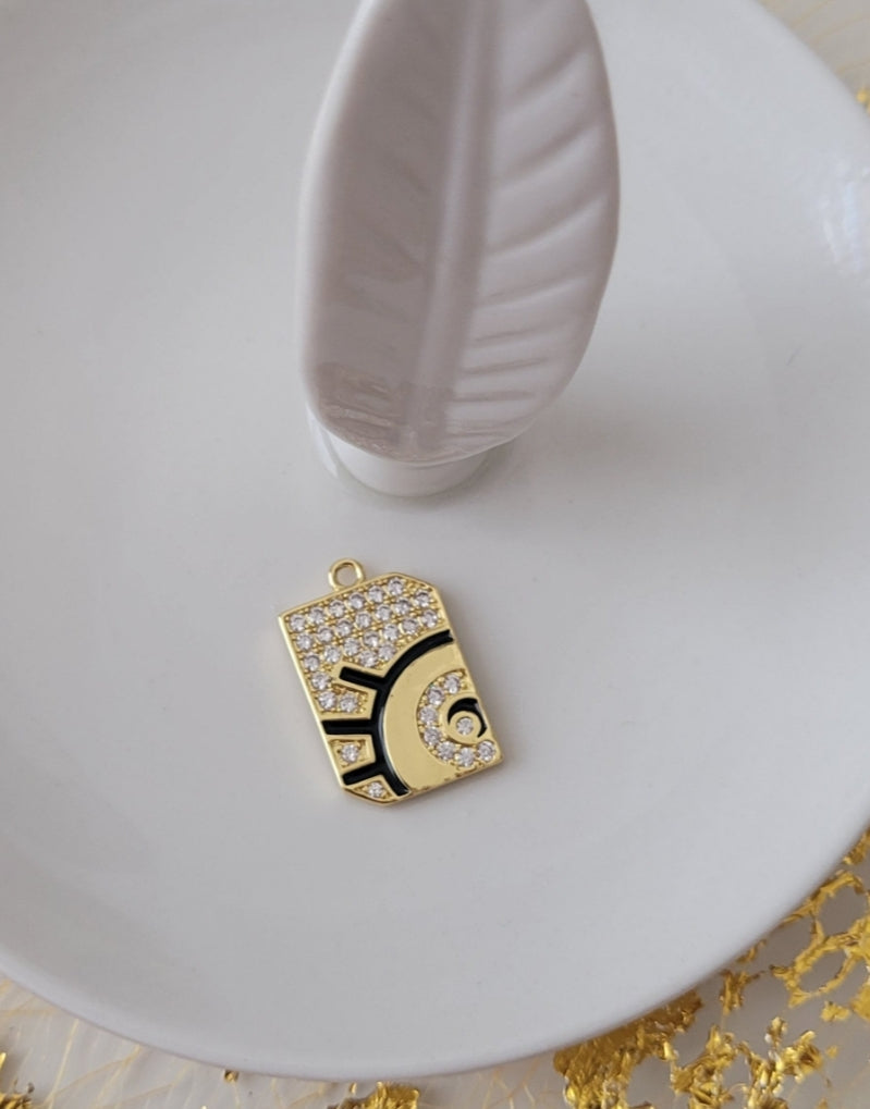 Lash eyes charm